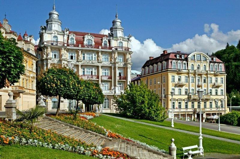 Anzio Apartments Mariánské Lázně Dış mekan fotoğraf